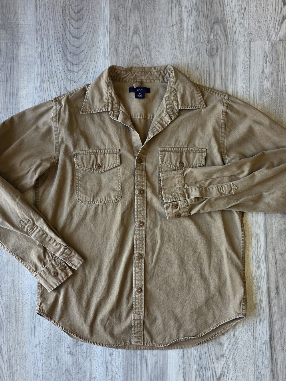 Vintage 2002 Gap Men’s Khaki Utility Shirt, Medium